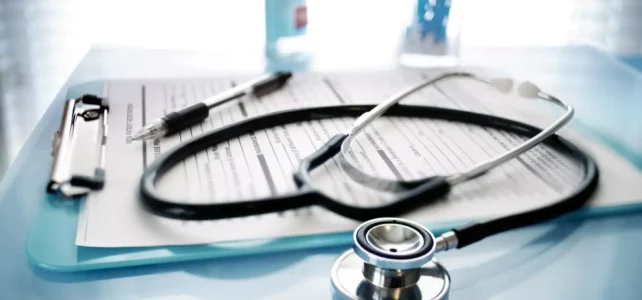 Some Arizonans hope looming government shutdown will force negotiations over health care costs Some Arizonans hope looming government shutdown will force negotiations over health care costs